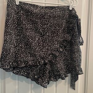 Black and White skort - 2XL